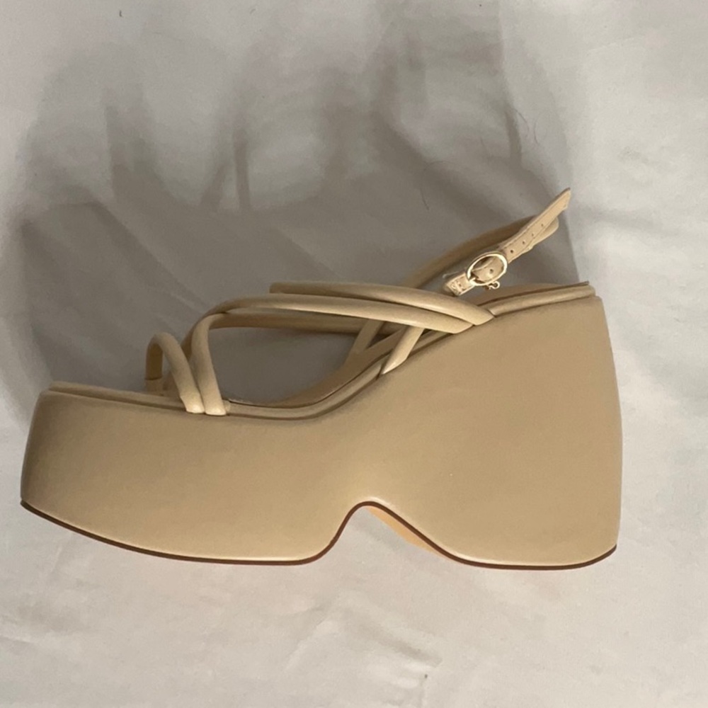 Chic Cream Platform Sandals - Picture 11 of 11